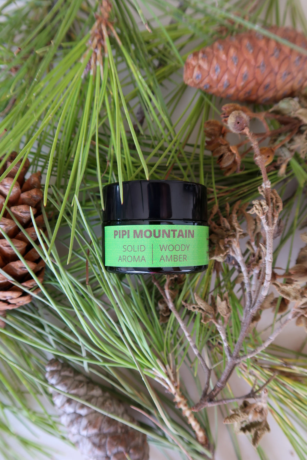 PIPI MOUNTAIN / ΤΟ ΒΟΥΝΌ ΤΟΥ ΠΙΠΗ solid botanical perfume