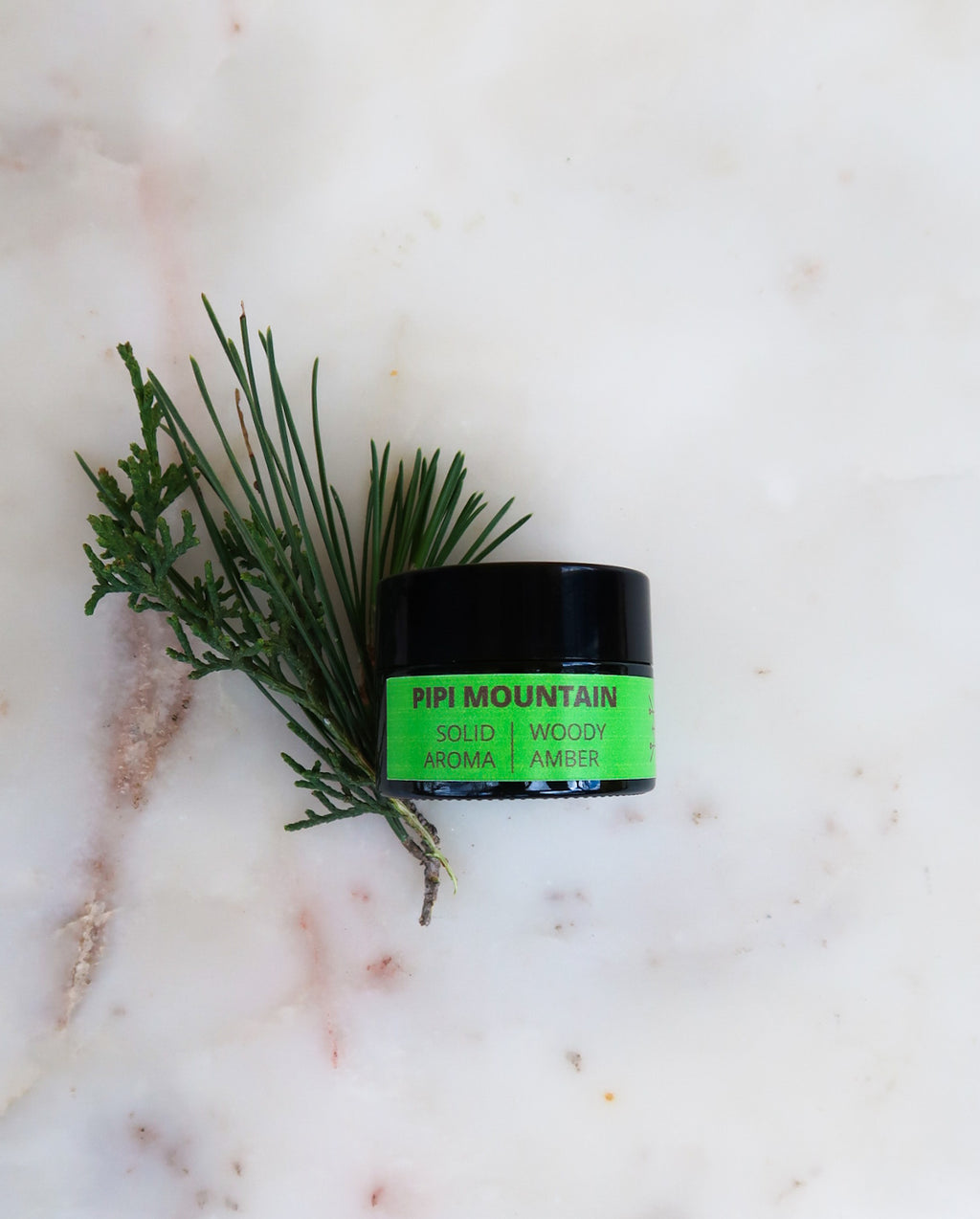 PIPI MOUNTAIN / ΤΟ ΒΟΥΝΌ ΤΟΥ ΠΙΠΗ solid botanical perfume